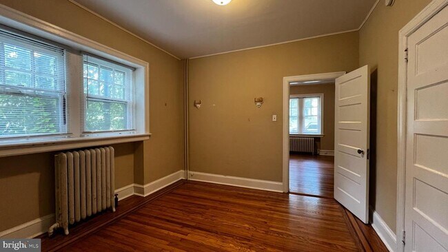 Foto del edificio - 316 Gerard Ave