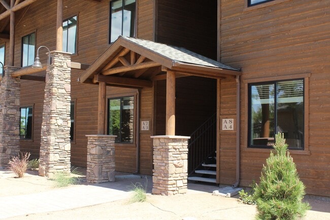 Building Photo - Newer 2 bed / 2 bath Bison Cove Condo