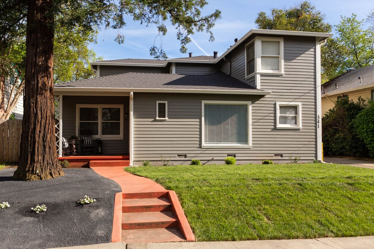 Primary Photo - 341 W 1st Ave