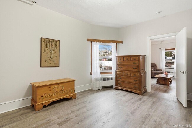 Foto del edificio - 110 Gleneida Ave