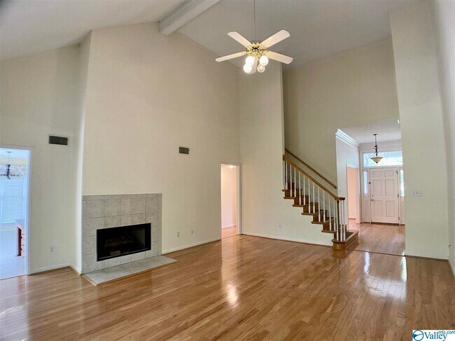 Building Photo - 105 Cheval Blvd SE