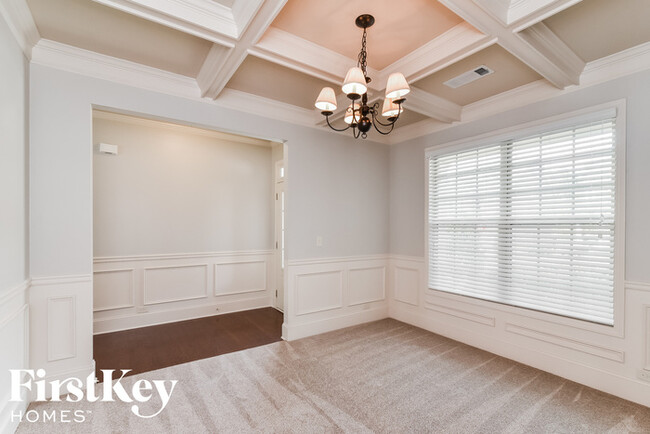 Building Photo - 6757 Big Sky Dr