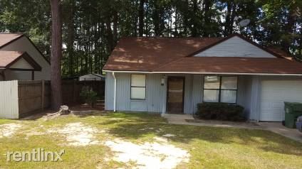 Building Photo - 305 Greenlake Dr