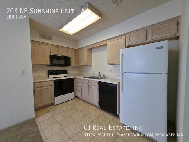 Foto del edificio - 203 NE Sunshine St