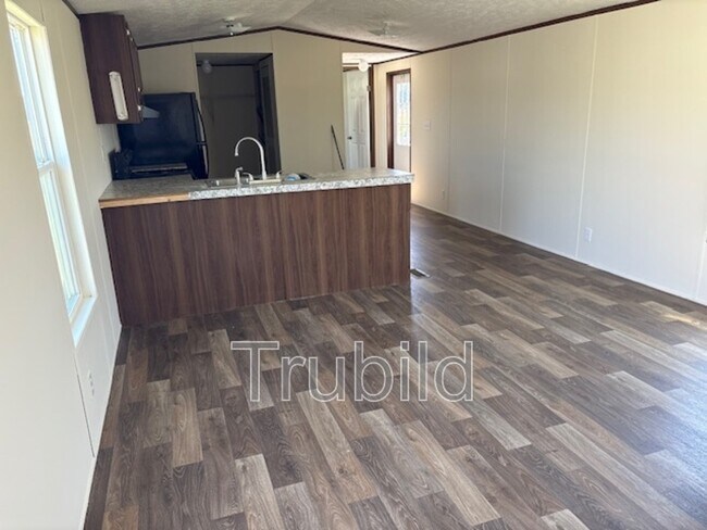 Foto del edificio - 698 Milan Ave