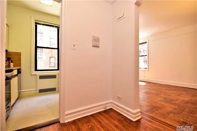 Foto del edificio - 110-21 73rd Rd