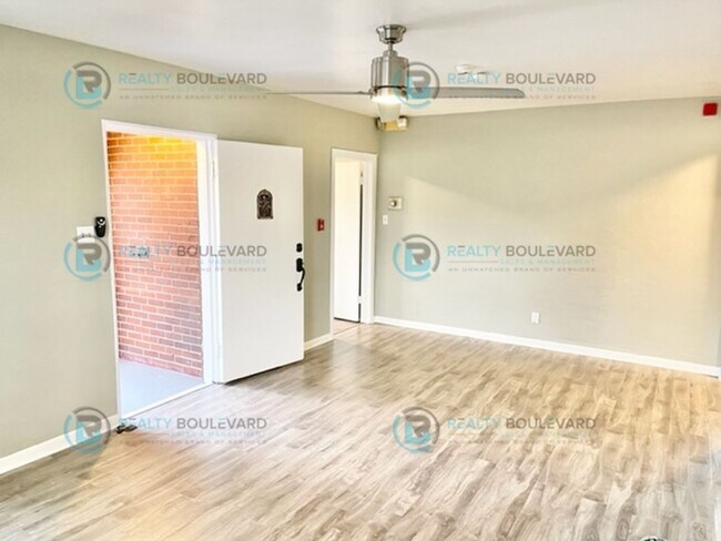 Foto del edificio - 590 Stewart St