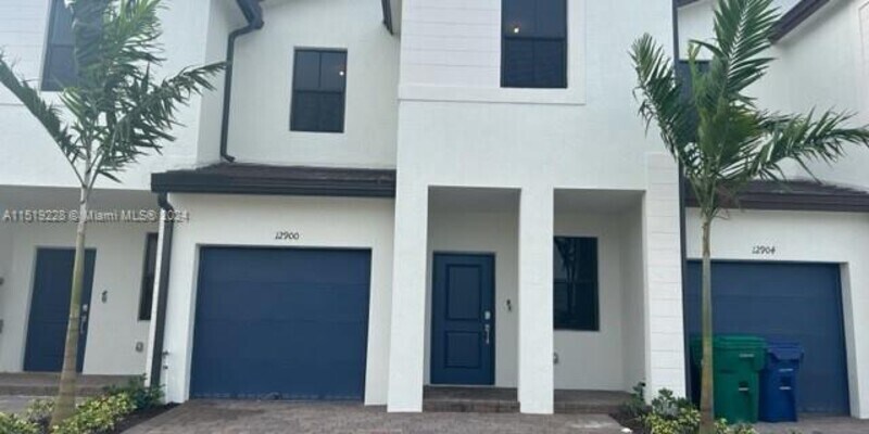 Foto principal - 12900 SW 231ST ST