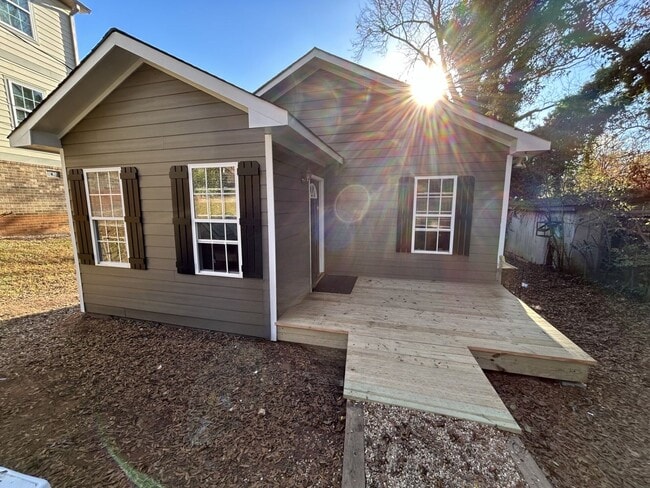 PRE-LEASING FOR AUGUST 2026! - PRE-LEASING FOR AUGUST 2026! House