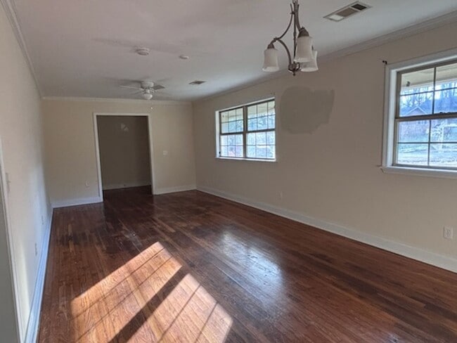 Foto del edificio - 304 Catalina Cir