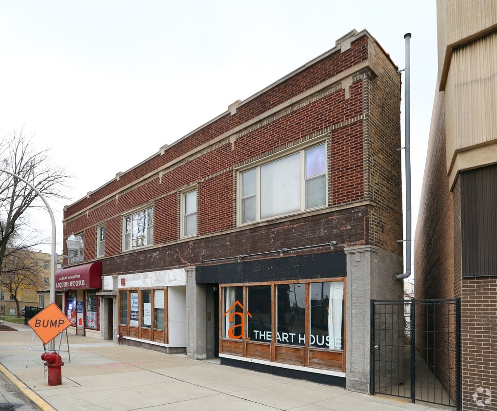 Building Photo - 3453-3457 N Albany Ave