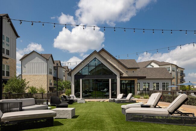 028 - Livano-Pflugerville - Livano Pflugerville