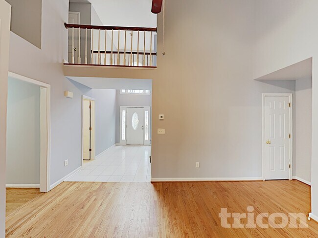 Foto del edificio - 3465 Canon Creek Dr