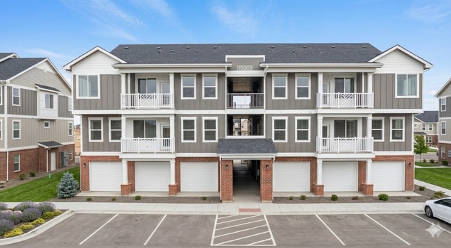 Building Photo - AERIE AT EAGLE