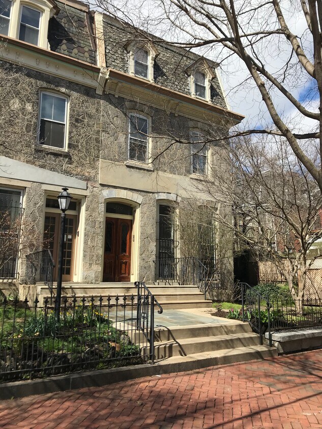 Primary Photo - 208 N 36th St