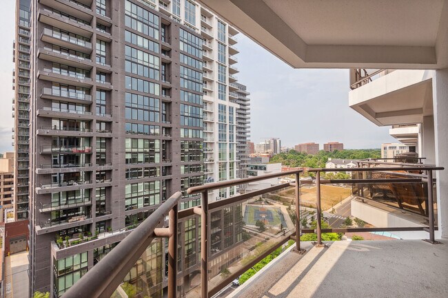 Foto del edificio - 1530 Key Blvd