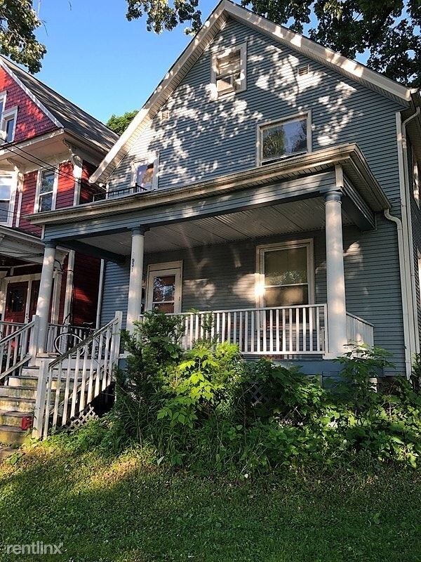 Primary Photo - 403 E Johnson St