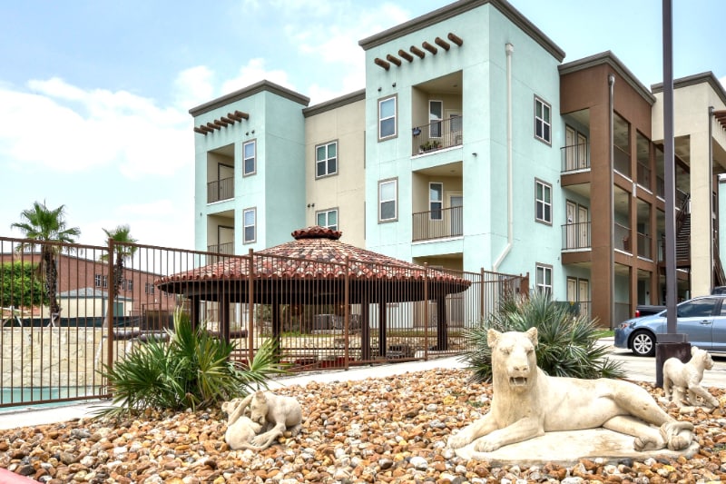 Photo - 6007 Grissom Rd (San Antonio, TX)