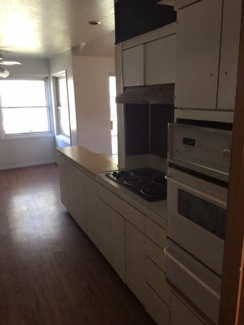 Building Photo - 2413 Sussex Dr