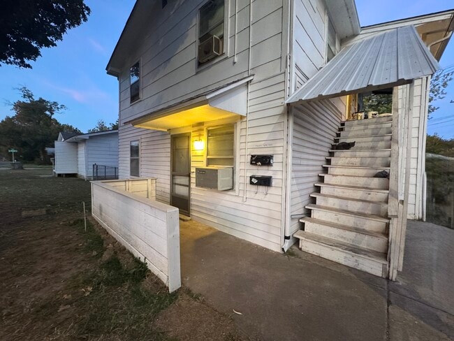 Foto del edificio - 2408 S Woodward Ave