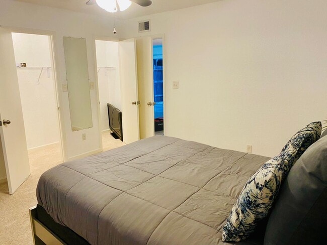 Foto del edificio - 6202 Skyline Dr