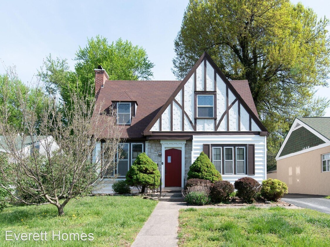 Primary Photo - 3 br, 2 bath House - 509 E Bennett St