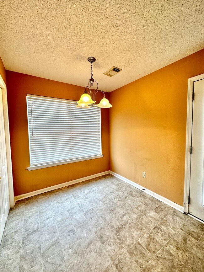 Foto del edificio - 11424 Oak Arbor Way