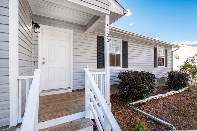Building Photo - Adorable 3 Bedroom Ranch In Durham