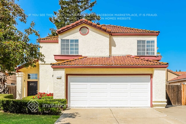 Building Photo - 4520 Pampas Cir