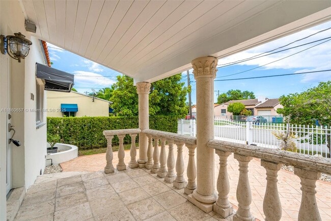 Foto del edificio - 1711 SW 14th Terrace