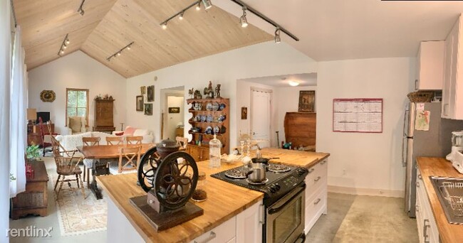 Building Photo - 1 br, 1 bath House - 248 Reach Road