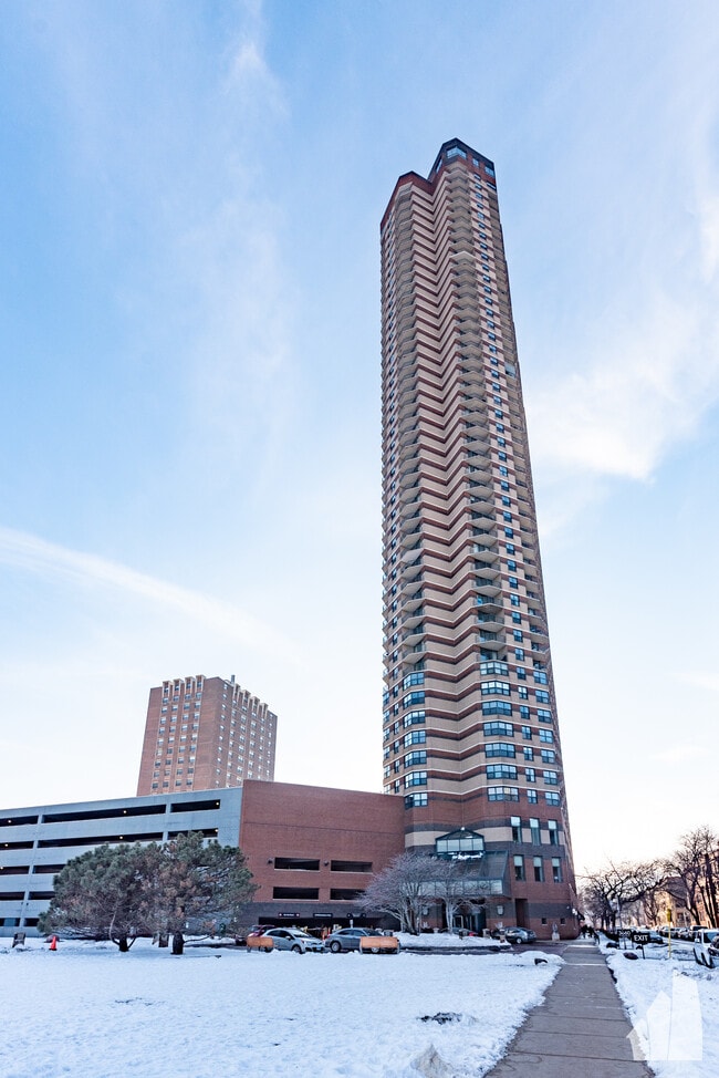 Foto del edificio - 3660 N Lake Shore Dr