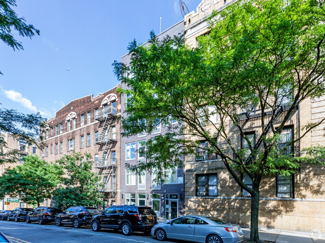 Building Photo - 350 Wadsworth Ave