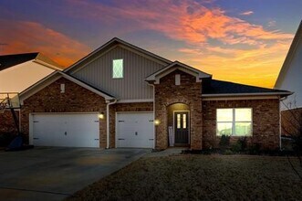 Building Photo - 120 Chesire Cv Ln