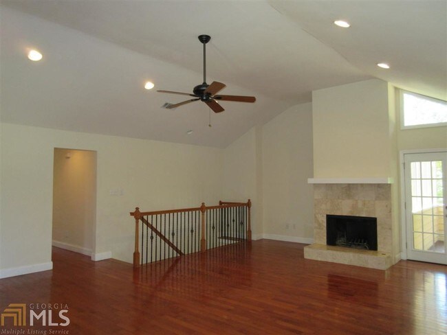Building Photo - 5520 Willow Point Pkwy