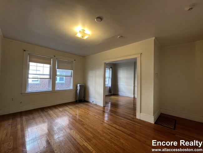 Building Photo - 157 Summer St