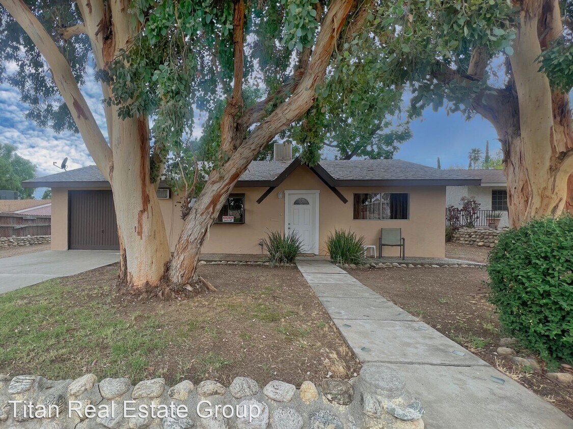 2 br, 1 bath House 1255 N Murray St House Rental in Banning, CA
