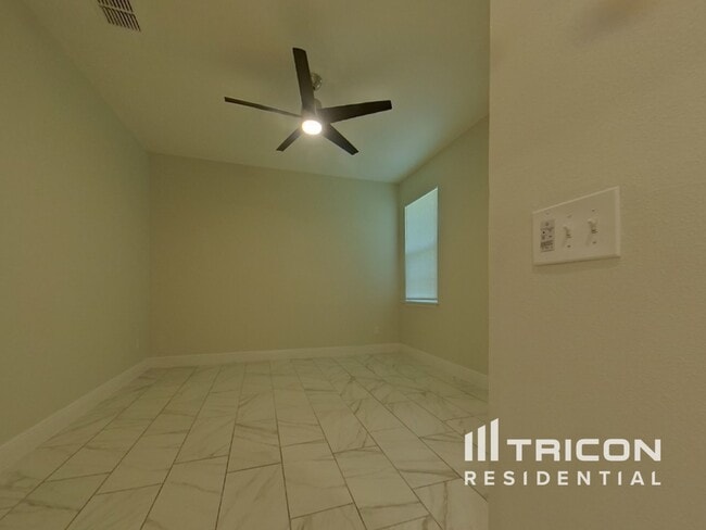 Foto del edificio - 1297 13th St