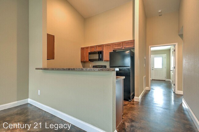 Building Photo - 2 br, 1 bath House - 89 Sutter Place