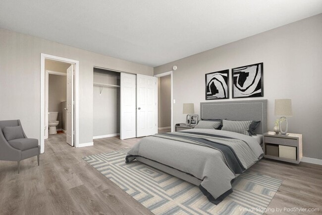 Building Photo - The BLVD Apartments | Newly Renovated 1 Bed/1 Bath — FREE 50" TV With Move-In!
