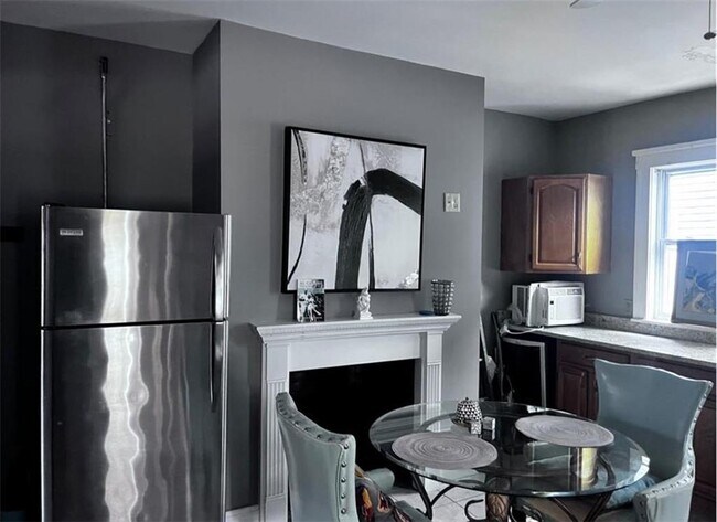 Foto del edificio - 498 Broadway Av
