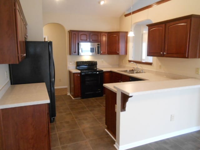 Building Photo - 8947 Creek View St