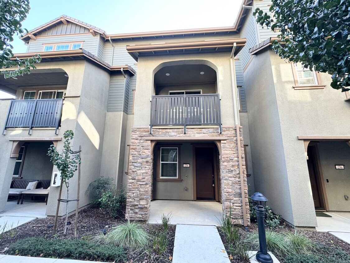 Foto principal - Perfect Shape Auburn Grove Property Near Downtown Livermore