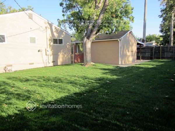 Building Photo - 2861 Herbert Way