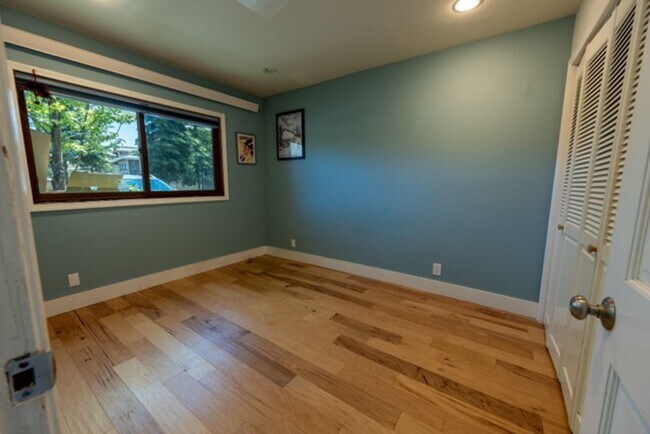 Foto del edificio - Sun Valley Townhome Steps from Skiing, Hiking, and Biking Trails