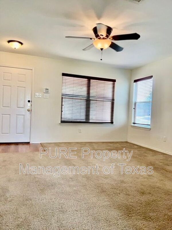 Building Photo - 2223 Perkins Pl