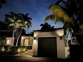 Building Photo - 7700 Coquina Dr
