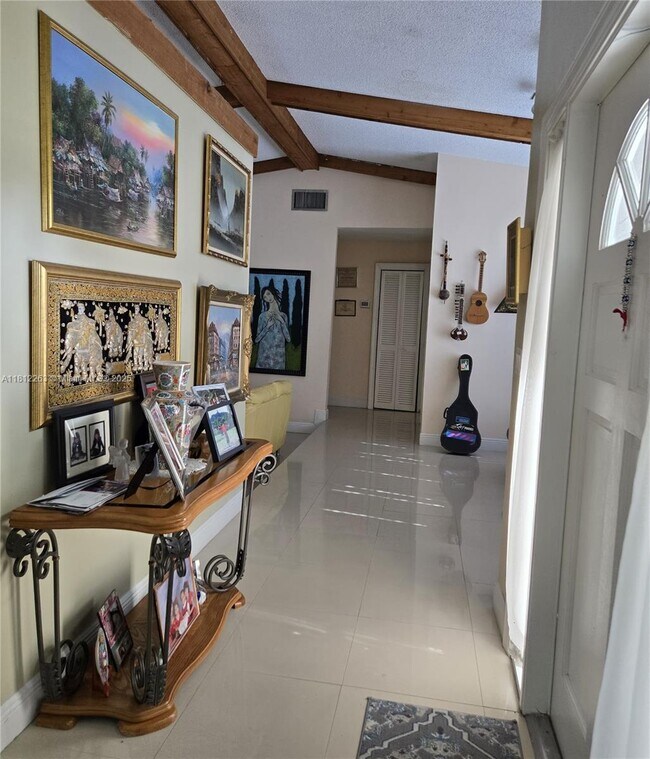 Foto del edificio - 10625 SW 127th Pl
