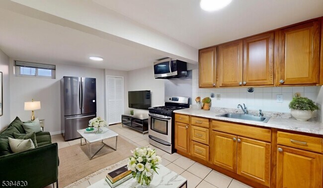 Foto del edificio - 750 Lafayette Ave