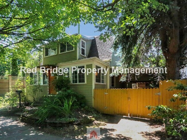 Photo - 5915 SE 15th Ave House